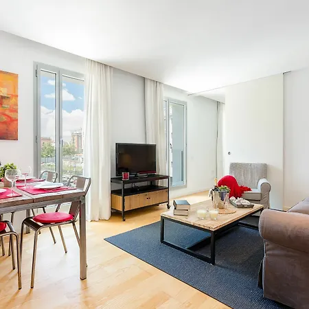 Apartamento Urban District - Rambla & Pool Barcelona